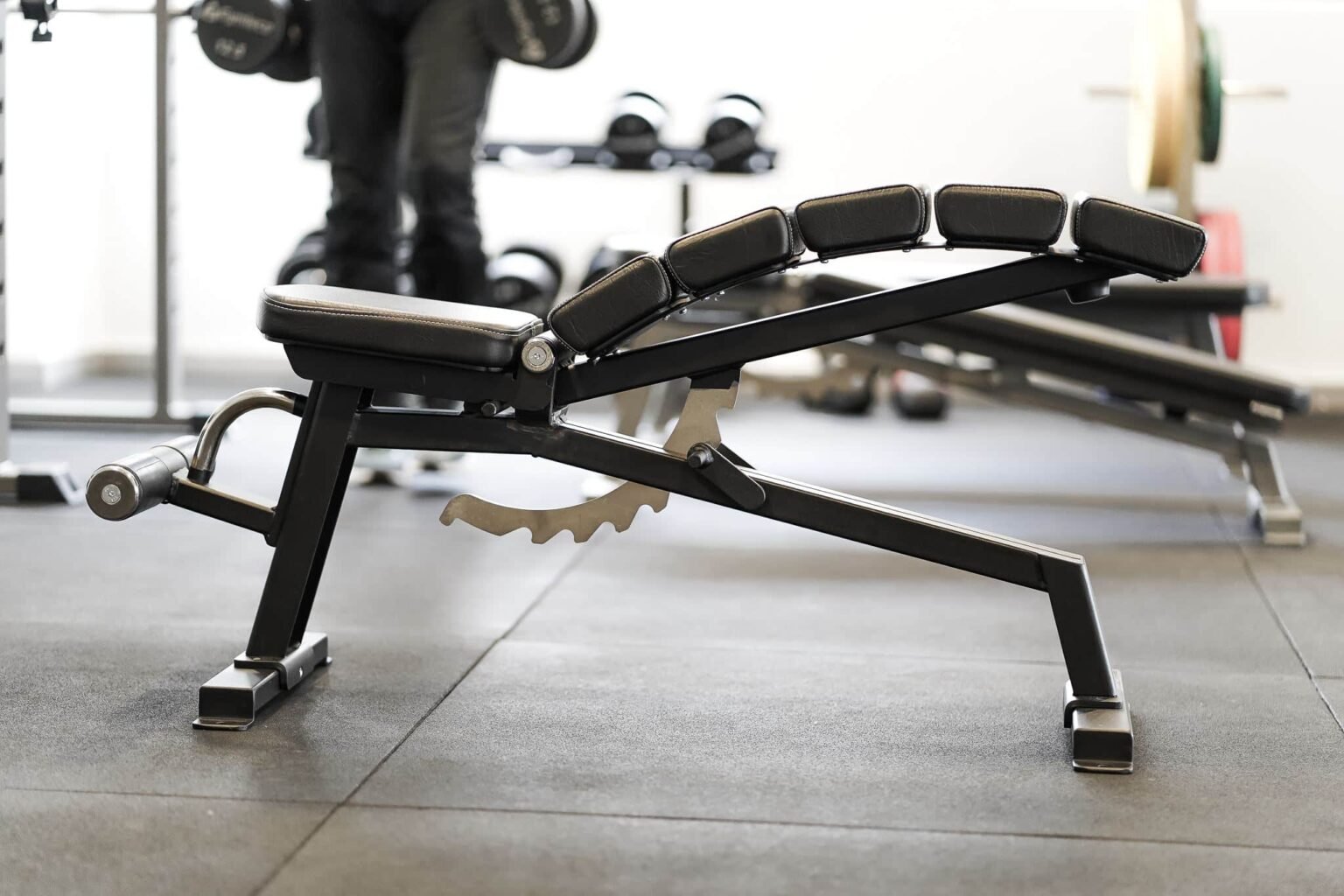 Gymleco 193S Adjustable Decline Bench, Curved, Image 3